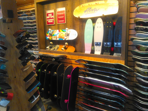 Shoe Store «Vans», reviews and photos, 400 Broadway, Santa Monica, CA 90401, USA