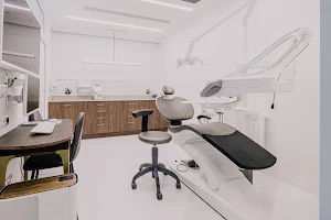 Dental Fraternity Nowoczesne Centrum Stomatologii i Leczenia bezzębia image