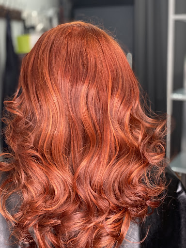 Beauty Salon «Le Rouge Beauty Salon», reviews and photos, 6805 Ogden Ave, Berwyn, IL 60402, USA