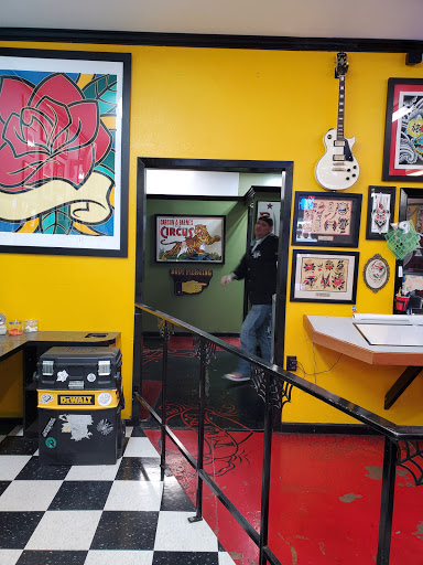 Tattoo Shop «Red Room Tattoo», reviews and photos, 231 Nord Ave, Chico, CA 95928, USA