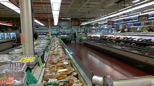Grocery Store «Super Fresh Market», reviews and photos, 1700 N Lewis Ave, Waukegan, IL 60085, USA