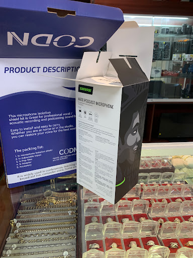 Pawn Shop «A Plus A Pawn Shop», reviews and photos, 186 S Alvarado St, Los Angeles, CA 90057, USA