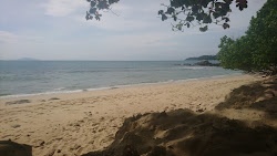 Mueang Beach'in fotoğrafı küçük koy ile birlikte