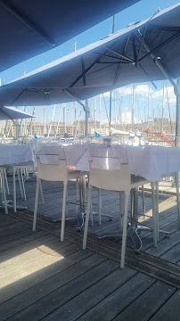 Atmosphère du Restaurant méditerranéen La Nautique à Marseille - n°17