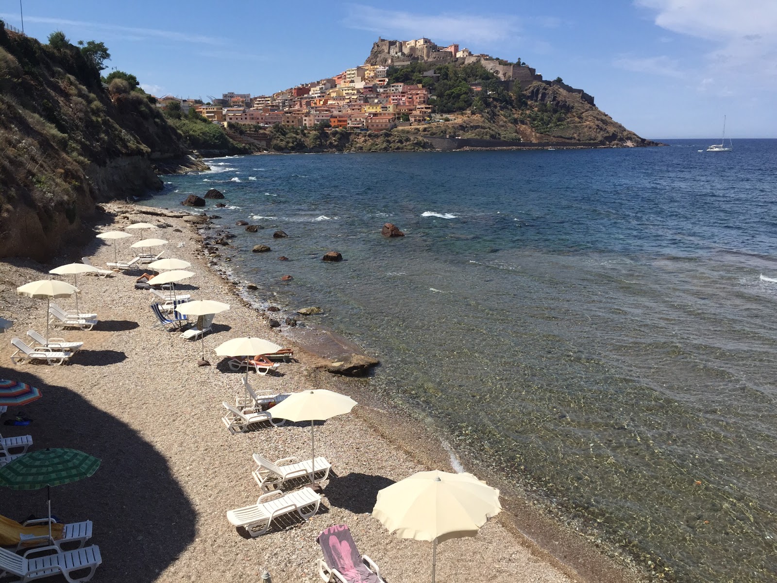 Foto di Cala Scoglio con molto pulita livello di pulizia