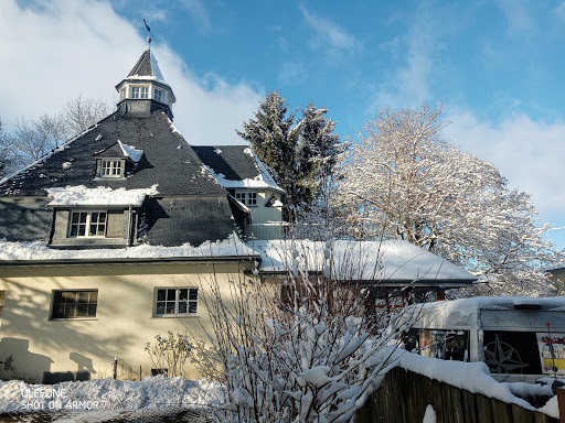 Tierarztpraxis Waldschlösschen Tina Caspari und Sonja Schmitt unter Irmenach, 