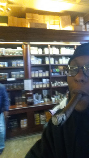 Tobacco Shop «JR Cigar», reviews and photos, 28815 Northwestern Hwy, Southfield, MI 48034, USA