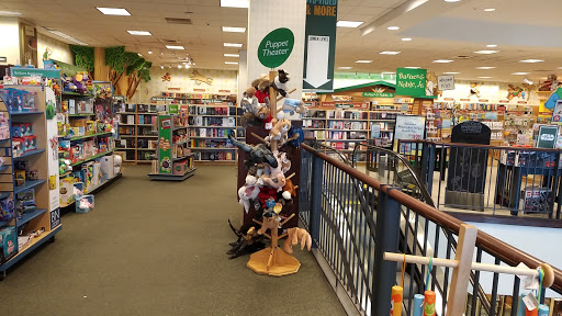 Book Store «Barnes & Noble», reviews and photos, 2245 Richmond Ave, Staten Island, NY 10314, USA