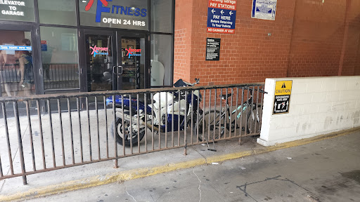 Shopping Mall «Pipers Alley Mall», reviews and photos, 210 W North Ave, Chicago, IL 60610, USA