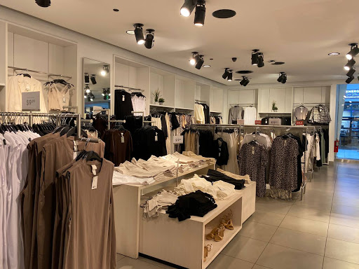 Clothing Store «H&M», reviews and photos, 140 Easton Station, Columbus, OH 43219, USA