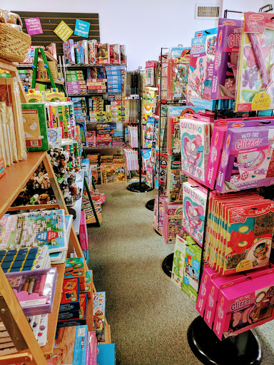 Book Store «Riverwalk Books», reviews and photos, 116 E Woodin Ave, Chelan, WA 98816, USA