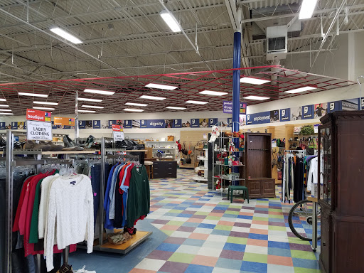 Thrift Store «Goodwill Industries of the Chesapeake, Inc.», reviews and photos, 8818 Belair Rd, Nottingham, MD 21236, USA