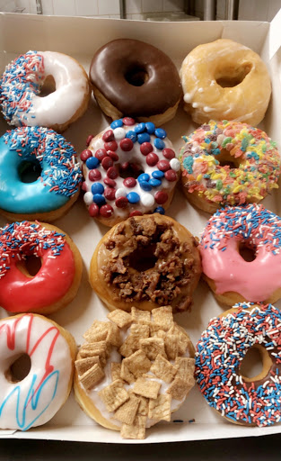 Donut Shop «Boston Donuts», reviews and photos, 338 Park Ave, Worcester, MA 01610, USA