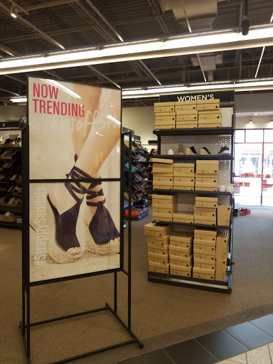 Department Store «Saks OFF 5TH», reviews and photos, 241 Fort Evans Rd NE, Leesburg, VA 20176, USA