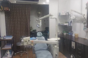 dr aayas dental clinic image