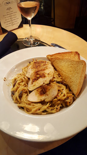 Wine Bar «Wine Experience», reviews and photos, 101 Jordan Creek Pkwy #6000, West Des Moines, IA 50266, USA