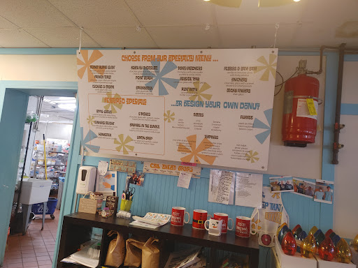 Donut Shop «Top That! Donuts», reviews and photos, 210 Ocean Ave, Point Pleasant Beach, NJ 08742, USA