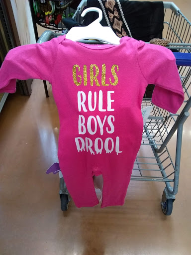 Grocery Store «Kroger Marketplace», reviews and photos, 635 Chestnut Dr, Walton, KY 41094, USA