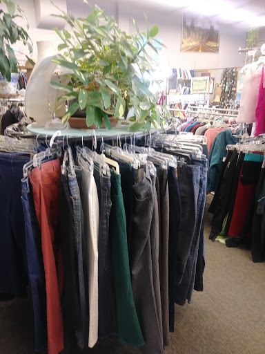 Thrift Store «Sacks of Bozeman», reviews and photos, 138 W Mendenhall St, Bozeman, MT 59715, USA