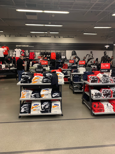 Clothing Store «Nike Factory Store», reviews and photos, 11401 NW 12th St #224, Miami, FL 33172, USA