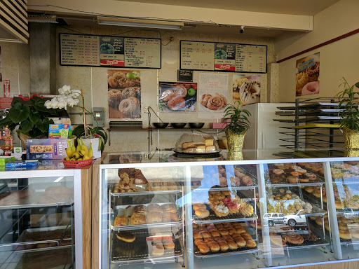 Donut Shop «Golden Donuts», reviews and photos, 4041 Governor Dr, San Diego, CA 92122, USA