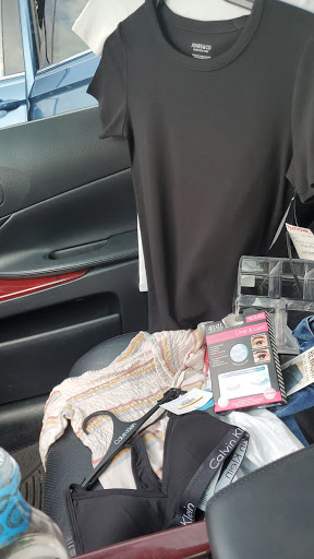 Department Store «T.J. Maxx», reviews and photos, 1751 Ritchie Station Ct, Capitol Heights, MD 20743, USA