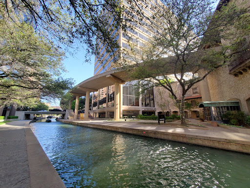 Tourist Attraction «Mandalay Canal Walk at Las Colinas», reviews and photos, 215 Mandalay Canal, Irving, TX 75039, USA