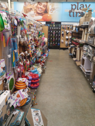 Pet Supply Store «Petco», reviews and photos, 3434 Court St, Pekin, IL 61554, USA