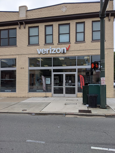 Cell Phone Store «Verizon», reviews and photos, 7720 W Broad St, Richmond, VA 23294, USA