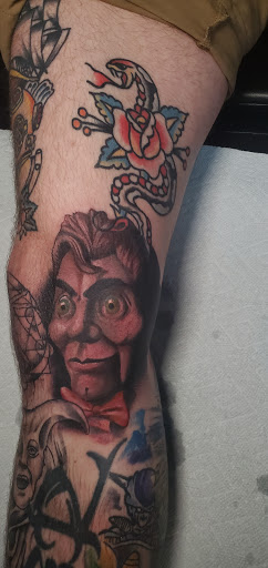 Tattoo Shop «X Treme Tattoo & Piercing», reviews and photos, 4026 Colorado Ave, Village of Sheffield, OH 44054, USA