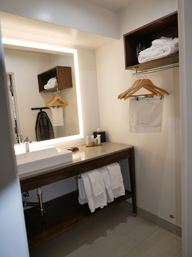 Country Inn & Suites by Radisson, Vallejo Napa Valley, CA image