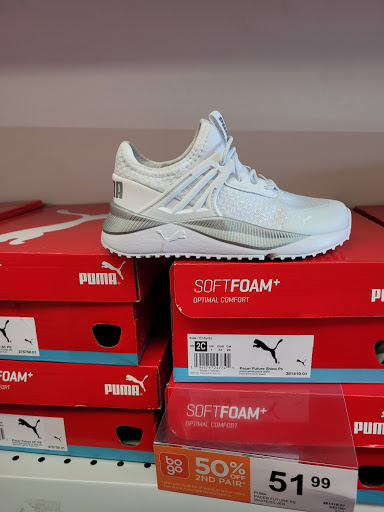 Shoe Store «Rack Room Shoes», reviews and photos, 1819 Matthews Township Pkwy, Matthews, NC 28105, USA