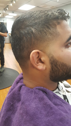 Barber Shop «Eduardo Barber Shop», reviews and photos, 57 Park Hill Ave, Yonkers, NY 10701, USA