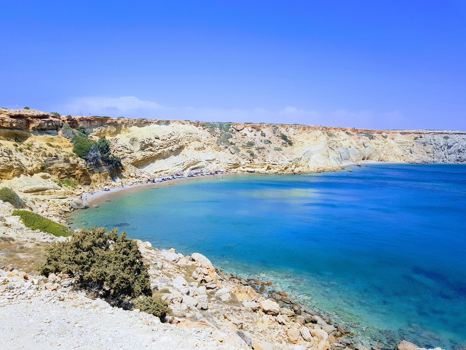 Paralia Agios Theodoros'in fotoğrafı çok temiz temizlik seviyesi ile