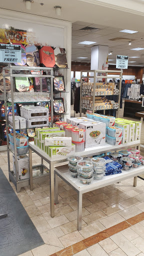 Department Store «Lord & Taylor», reviews and photos, 1245 Worcester St, Natick, MA 01760, USA