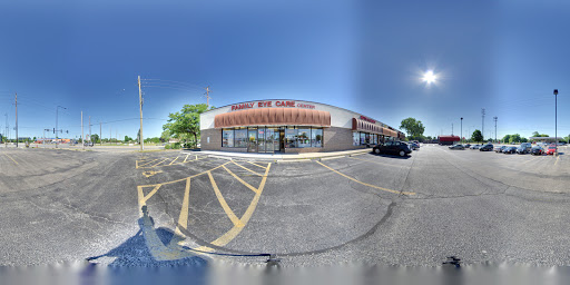 Optometrist «Dr. Edgar S. Perez : Vision Source», reviews and photos, 2 E Devon Ave, Elk Grove Village, IL 60007, USA