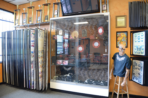 Tattoo Shop «Peacocks Tattoo», reviews and photos, 11233 Beach Blvd, Jacksonville, FL 32246, USA