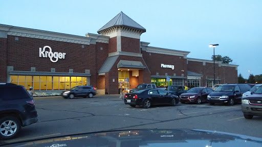 Grocery Store «Kroger», reviews and photos, 108 W Highland Rd, Howell, MI 48843, USA