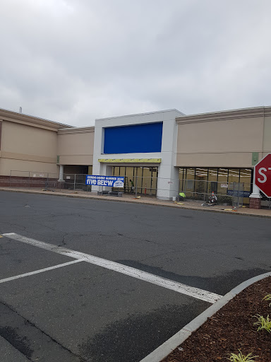 Grocery Store «Super Stop & Shop», reviews and photos, 597 Farmington Ave, Bristol, CT 06010, USA