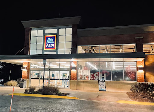 Supermarket «ALDI», reviews and photos, 1412 E Algonquin Rd, Schaumburg, IL 60173, USA