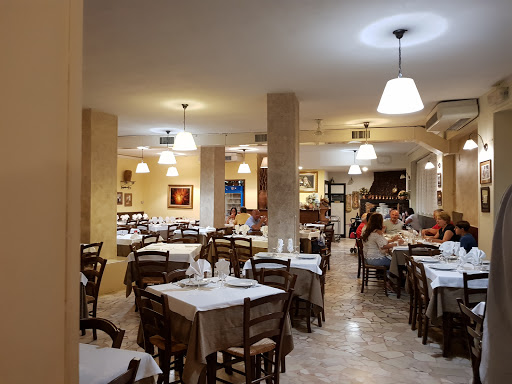 Información y opiniones sobre Ristorante L'Astoria de Sant&Apos;Eufemia A Maiella, Province Of Pescara, Italia