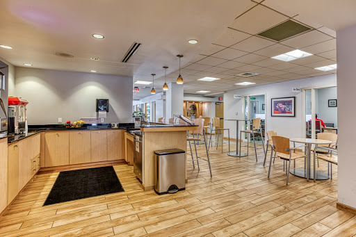 Mercedes Benz Dealer «Plaza Mercedes-Benz», reviews and photos, 11910 Olive Blvd, Creve Coeur, MO 63141, USA