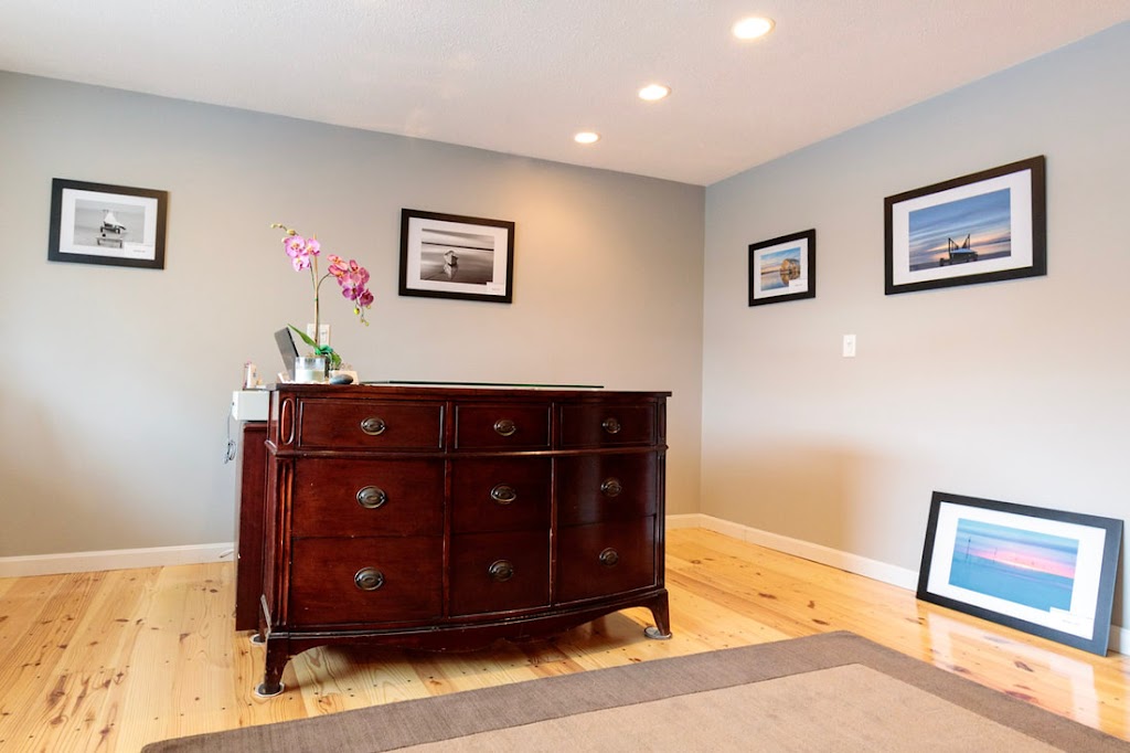 Emily Michael Too Skin Care/PureVitelle Clinic 02660