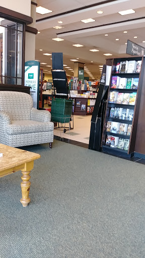 Book Store «Barnes & Noble», reviews and photos, 1291 Promenade Pl, Eagan, MN 55121, USA