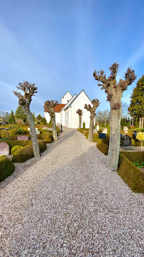 Anmeldelser af Råsted Kirke i Randers - Kirke