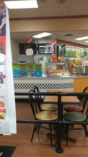 Department Store «Walmart Supercenter», reviews and photos, 3400 Steelyard Dr, Cleveland, OH 44109, USA