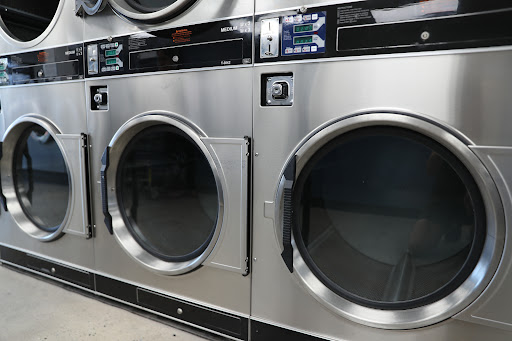 Laundromat «R C Coin Laundry», reviews and photos, 520 W Wilson St, Costa Mesa, CA 92627, USA