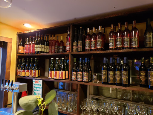 Wine Store «Lake Ontario Winery & Vineyards», reviews and photos, 1593 Hamlin Parma Townline Rd, Hilton, NY 14468, USA