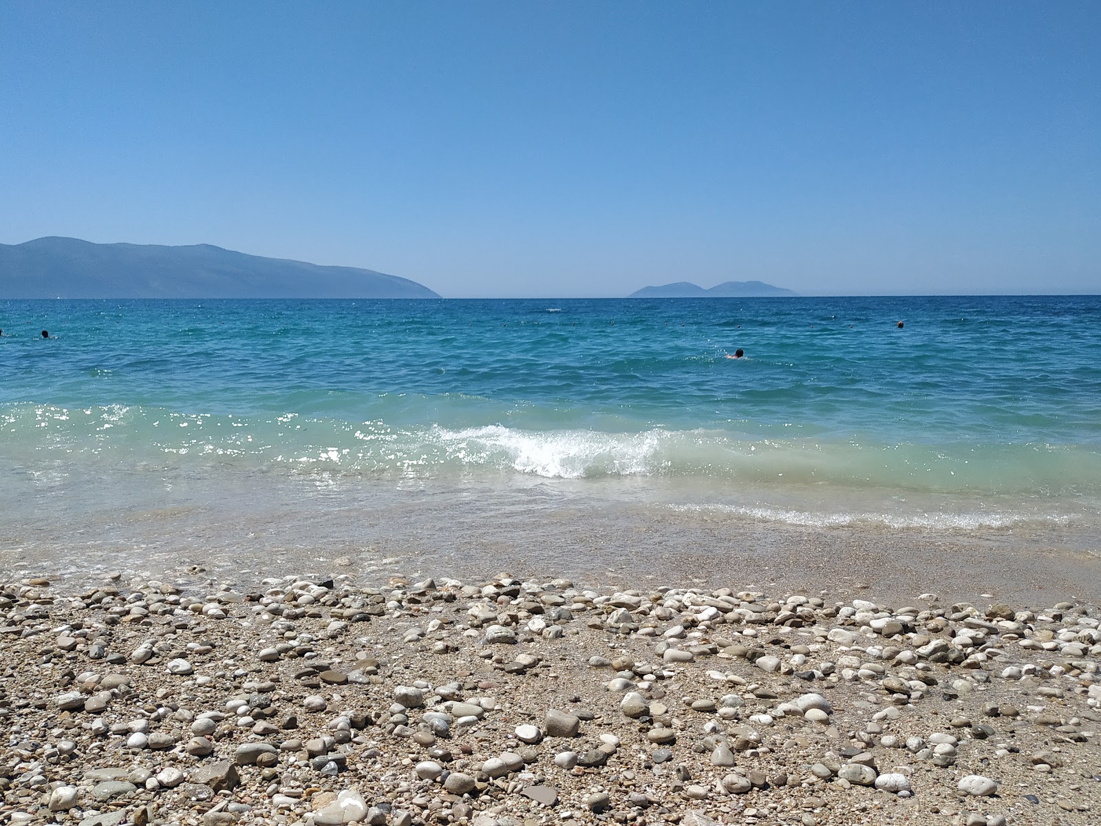 Vlore beach'in fotoğrafı - Çocuklu aile gezginleri için önerilir