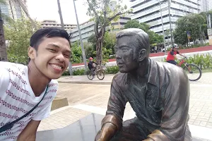 Ninoy Aquino Monument image